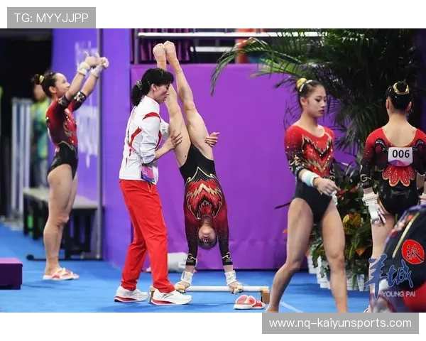 中国体操队在训练中加强动作细节打磨提升稳定性 中国体操队在训练中加强动作细节打磨提升稳定性